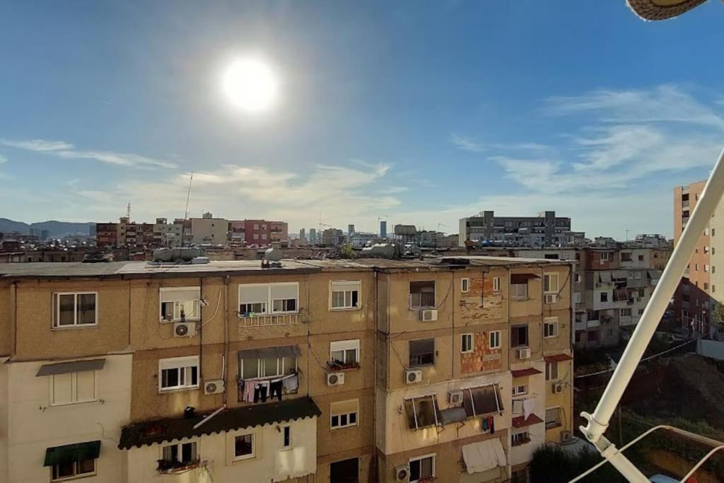 Cozy Sunlit Apartment With Scenic Balcony View Tirana Exterior foto